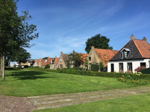 Prachtig dorpsbeeld op Schiermonnikoog